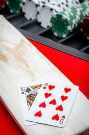 Antarmuka permainan Live Blackjack gerhana toto dengan kartu dealer dan pemain di layar